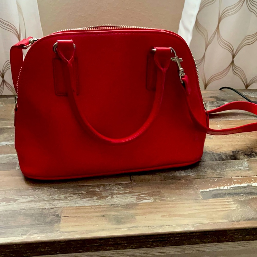 Express. Nice and style bag